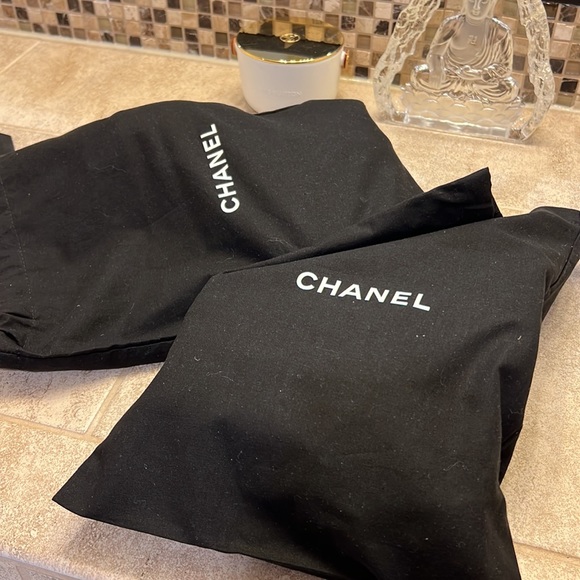 CHANEL INTERLOCKING CC LOGO SUEDE COMBAT BOOTS - Picture 11 of 11